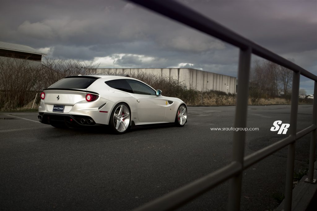 Ferrari Ff D Veloppe Partir Du V Puissant De Ch Photoscar