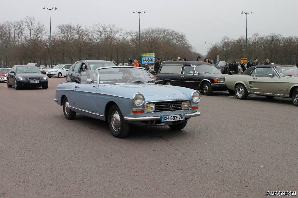 Traversee de Paris 2014 - Peugeot 404 décapotable