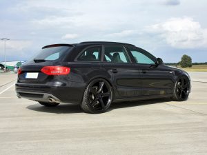 2009 Avus-Performance - Audi A4 Avant Black Arrow