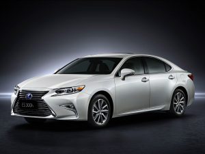 2015 Lexus ES 300h