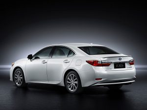 2015 Lexus ES 300h