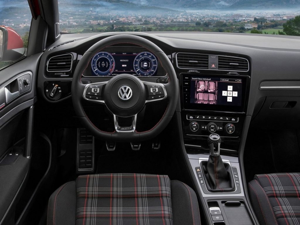 2017 Volkswagen Golf GTI