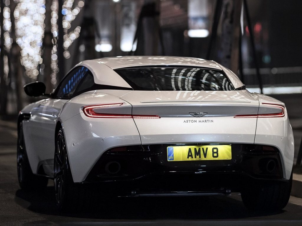 Aston Martin DB11 V8 2018 - La DB11 V8 Fait Ses Débuts à Goodwood