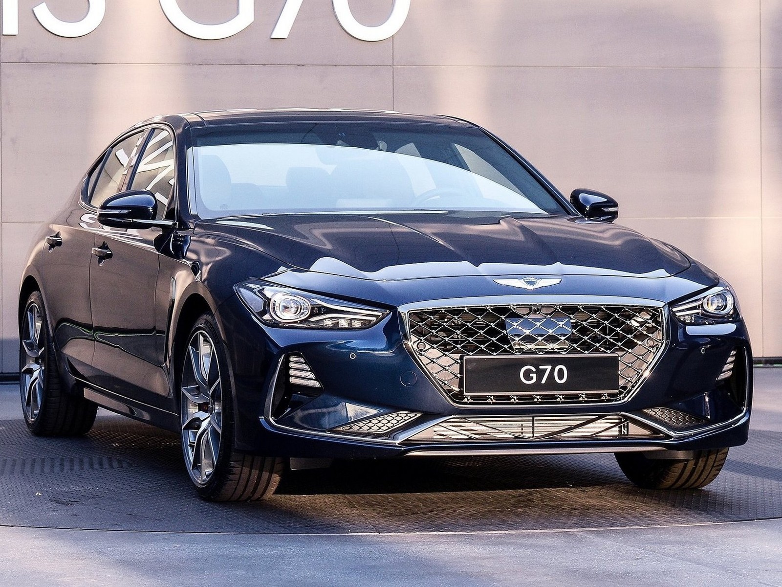 Hyundai genesis 2018