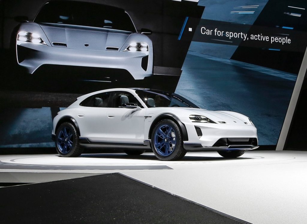 Porsche Mission E Cross Turismo 2018