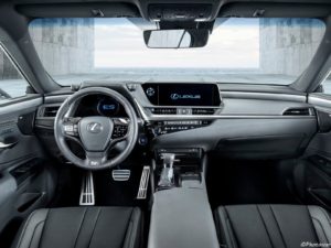 Lexus ES 2019