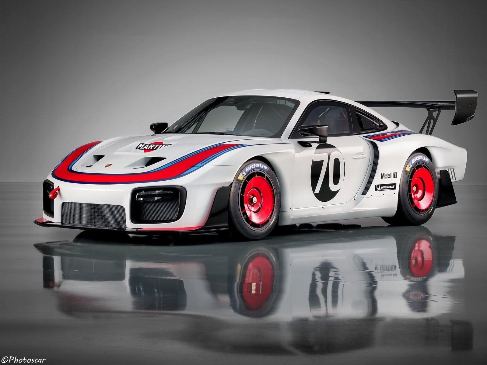 La Porsche 935 2019, inspiré de la voiture de course Le Mans d'antan