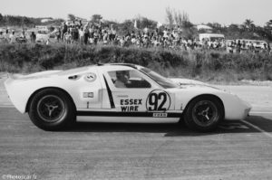 Ford GT40 (P/1010) Race Car 1967