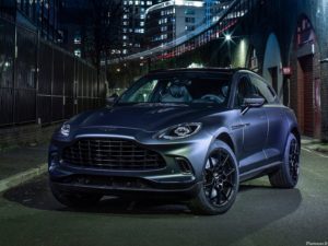 Aston Martin DBX by Q 2021