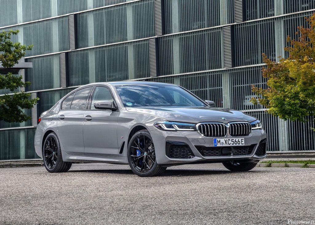 BMW 545e xDrive Sedan 2021