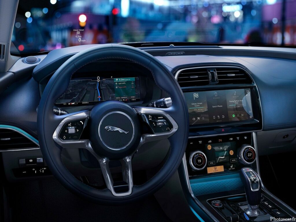 Jaguar XE 2021