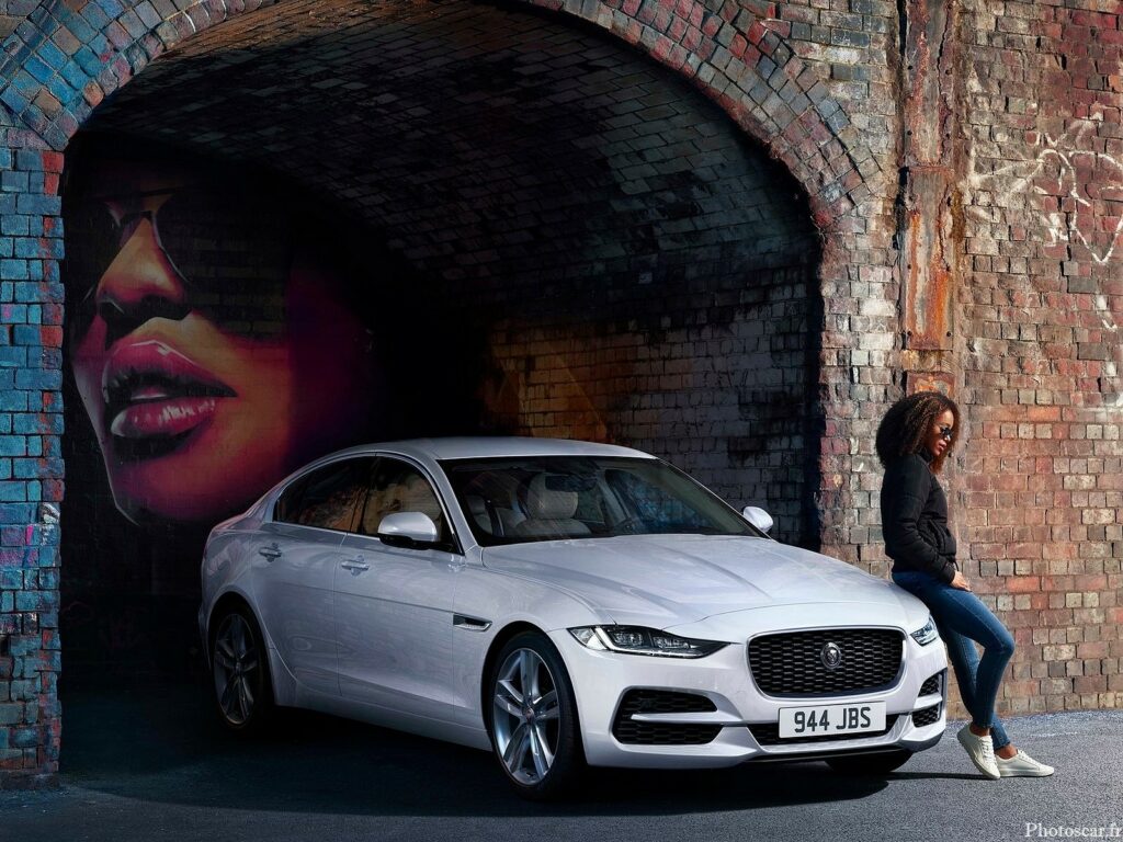 Jaguar XE 2021