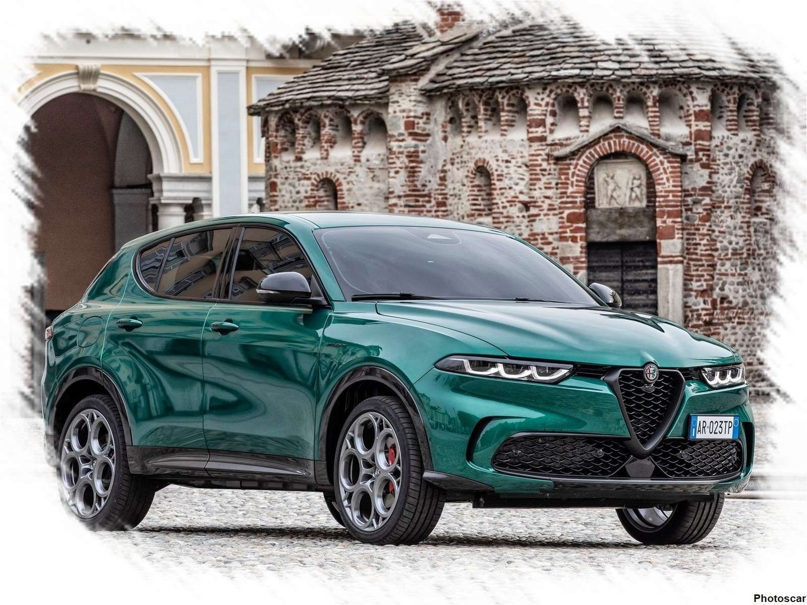 Alfa Romeo Tonale Plug-In Hybrid Q4 2023