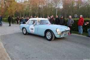 Tour auto 2023 - MG B 1965