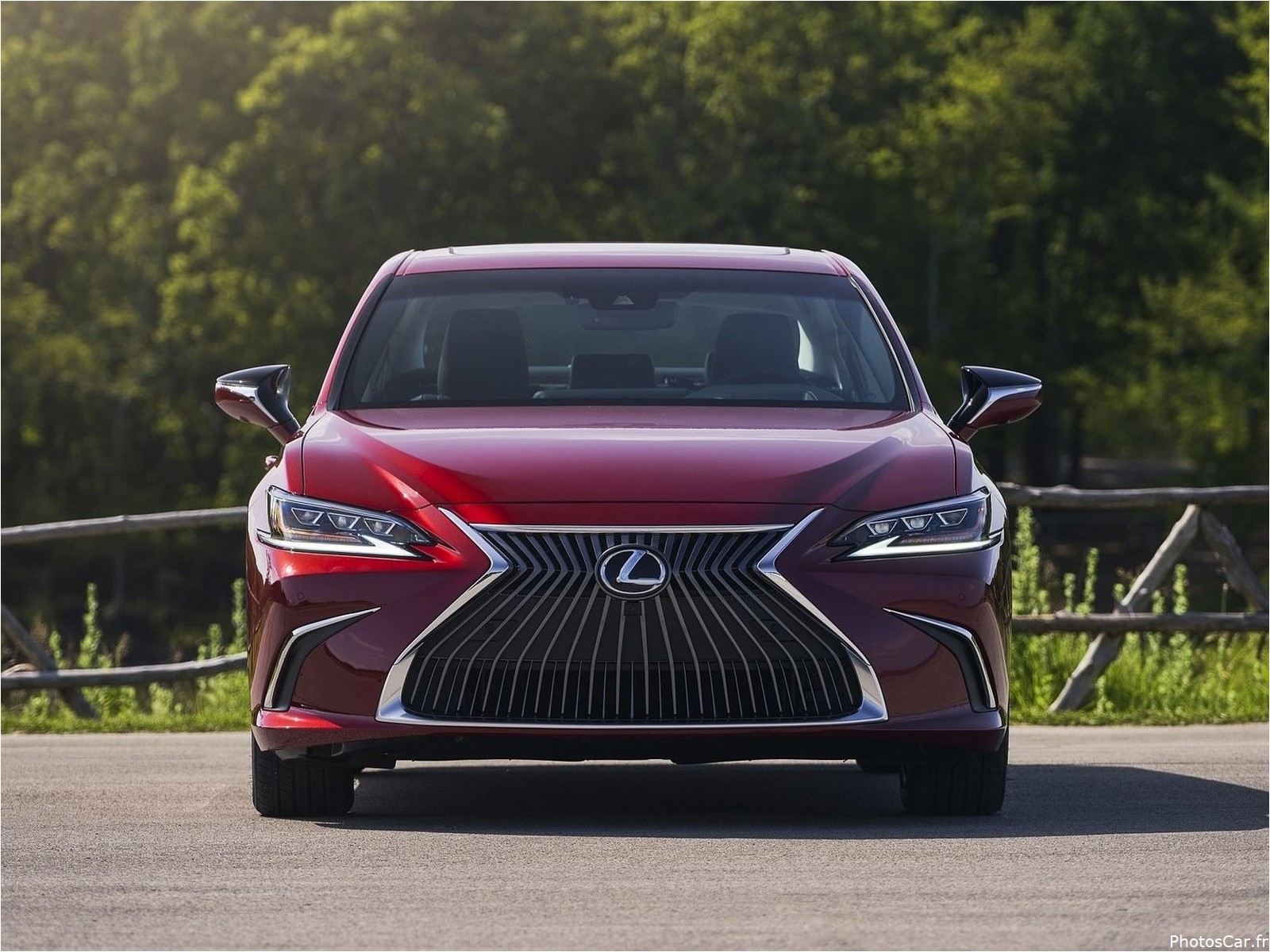 Lexus ES 2024 Une tres belle élégance provocatrice, raffinée Photoscar