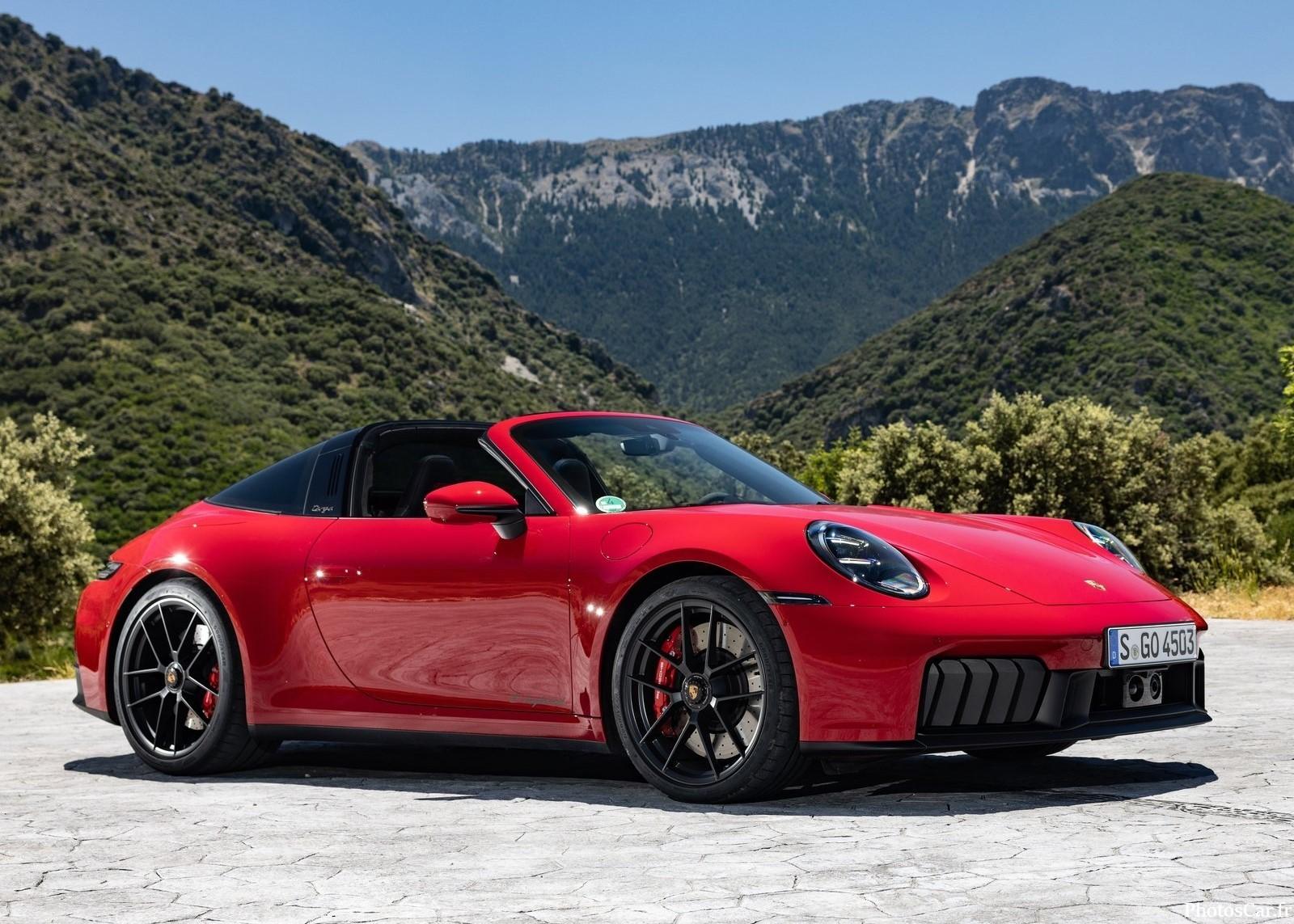 Porsche 911 Targa 4 GTS 2025