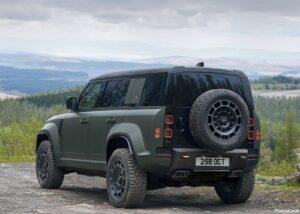 Land Rover Defender Octa 2025