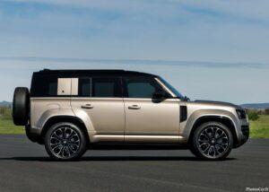 Land Rover Defender Octa 2025