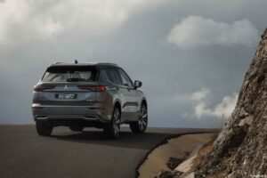 Mitsubishi Outlander PHEV 2024