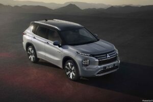 Mitsubishi Outlander PHEV 2024